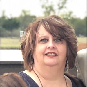 Meet your Posher, Laverne